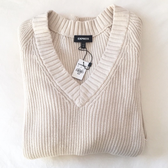 Express Tops - NWT Express oversized v neck sweater